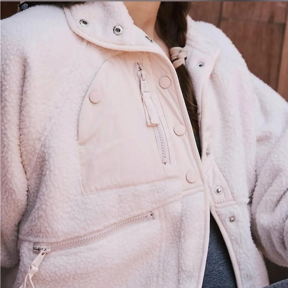 NEW w/ TAGS🏷️ Free People Movement x Hatch Hit The Slopes Fleece Jacket Size XS
